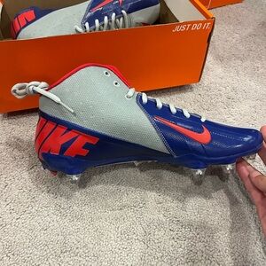 Nike Men’s Vapor Pro 3/4 D PF Cleats